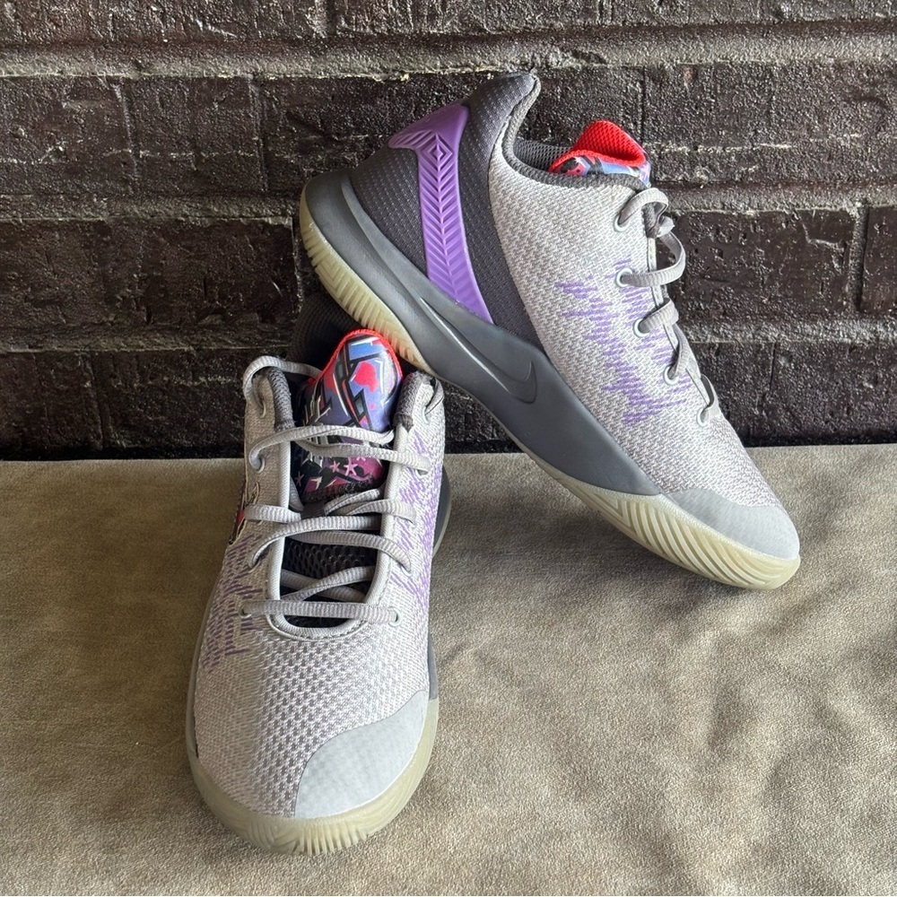 Nike Kyrie Flytrap Boys Sz 6Y Gray Purple Shoes Sneakers - Picture 6 of 8